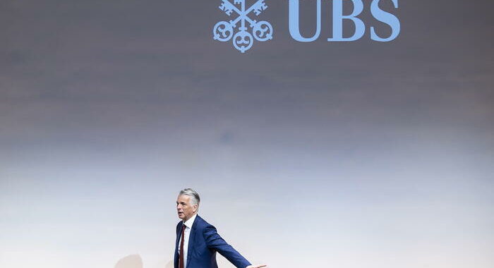 Ubs, combinazione con Credit Suisse per creare valore