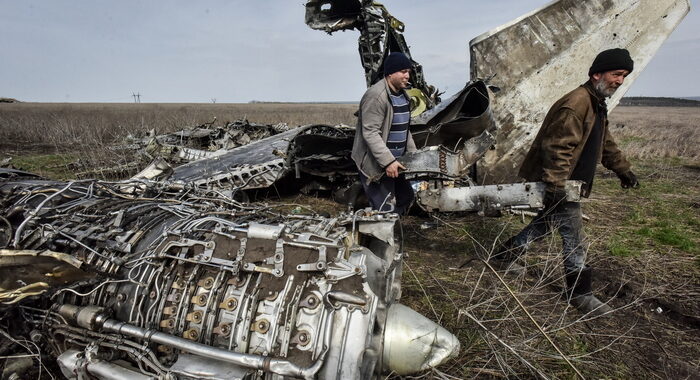 Ucraina: bombe russe su Zaporizhzhia, morti padre e figlia
