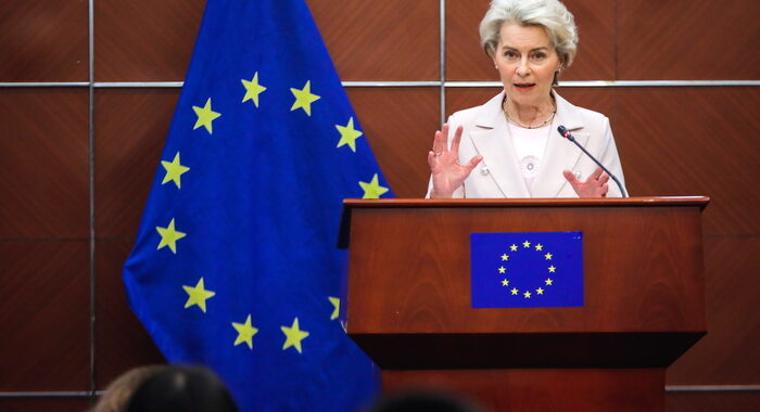 Von der Leyen, girare le spalle alla Cina non è interesse Ue