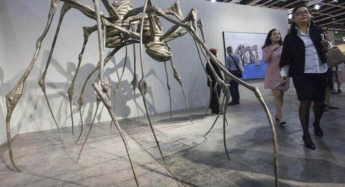 Aste: ragno di Louise Bourgeois batte 2 record da Sotheby’s