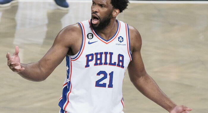 Basket: Nba, Embiid dei Sixers è mvp della regular season