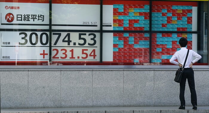 Borsa: Tokyo, apertura in netto rialzo (+1,52%)