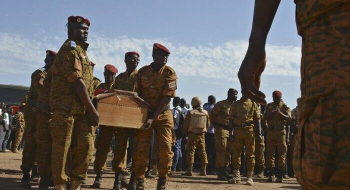 Burkina Faso, 33 civili uccisi in un attentato