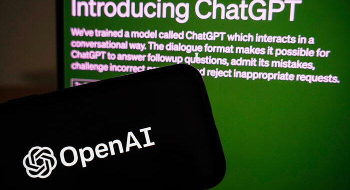 ChatGtp arriva sugli smartphone negli Usa, concorrenza a Google