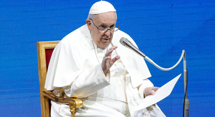 Cremlino ribadisce,’non informati su iniziativa pace del Papa’