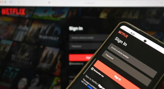 Dopo la stretta sulle password, cresce sui social #CancelNetflix