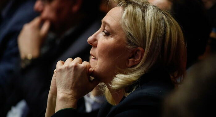 Fdi, dividersi su Le Pen fa il gioco dei ministri di Macron