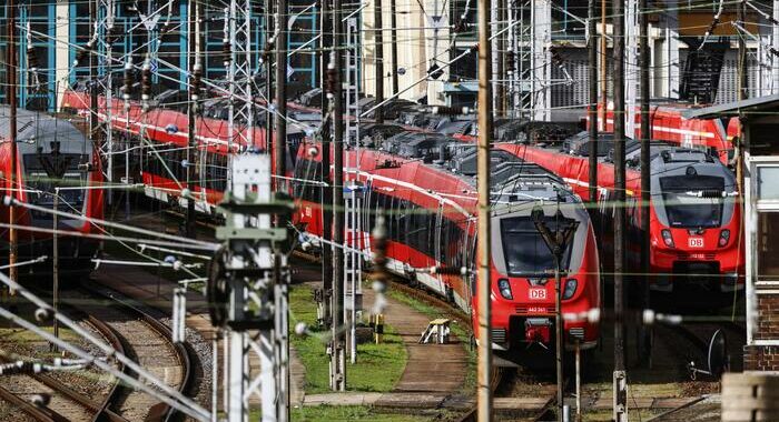 In Germania un treno travolge gruppo di operai, due morti