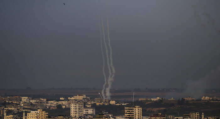 Israele riprende gli attacchi alla Jihad a Gaza