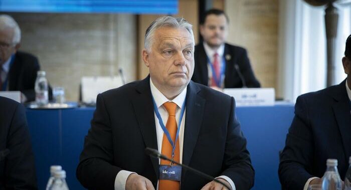 Orban, Kiev non può vincere la guerra contro Mosca