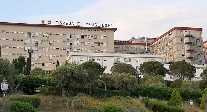 Perquisizioni e sequestri nell’ospedale di Catanzaro