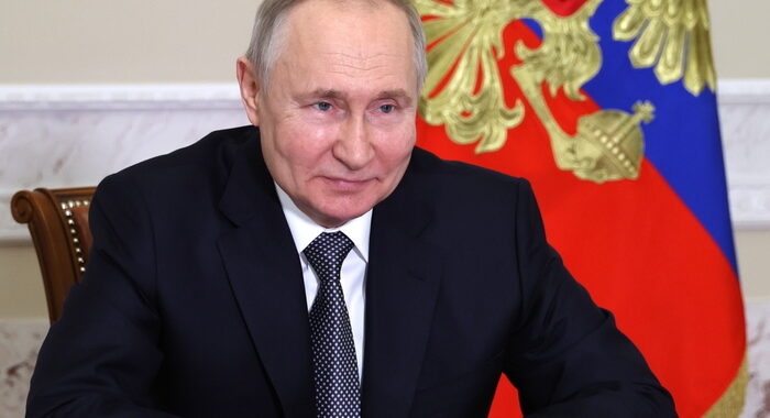 Putin celebra la vittoria, ‘lotta agli eredi dei nazisti’