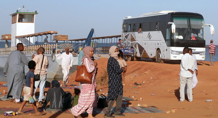 Sudan, scontri e bombe dopo inizio cessate il fuoco