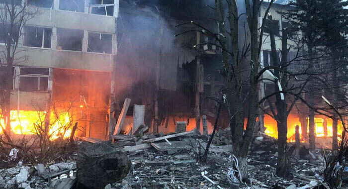 Cessato allarme a Kiev, ‘abbattuti 12 missili russi’