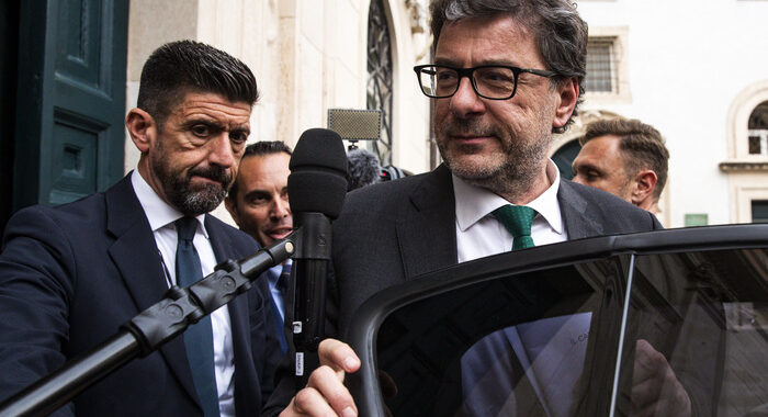 Giorgetti, ‘possiamo ancora stupire, crescita oltre l’1%’