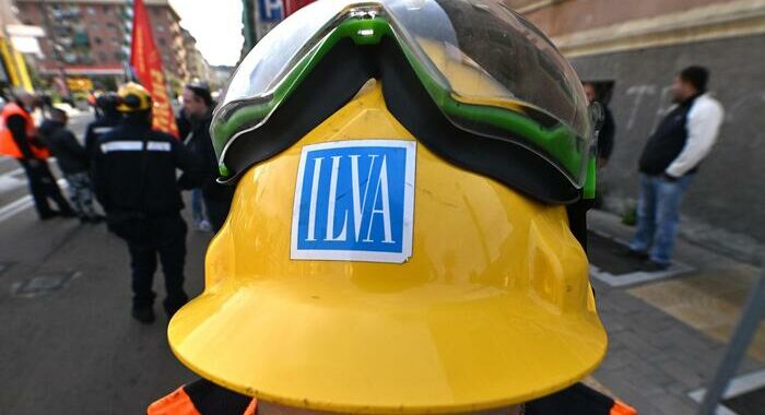 Il 13 giugno incontro su cassa in deroga per 2500 operai ex Ilva