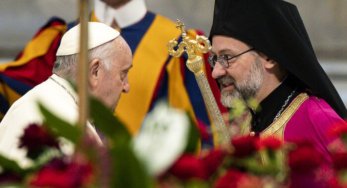 Il Papa, la guerra è un disastro, non possiamo rassegnarci