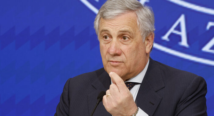 Tajani, sarà eletto un presidente di FI fino al Congresso