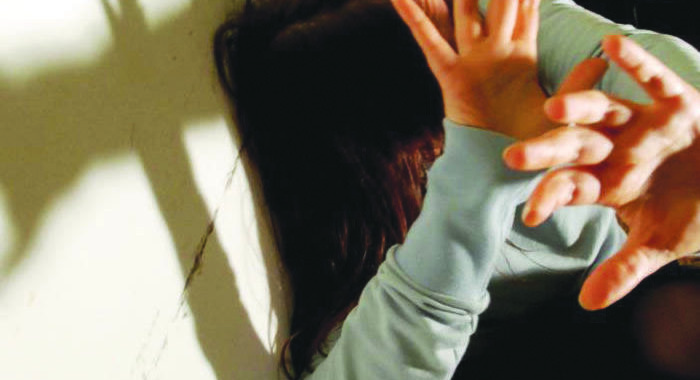 Violenza sessuale sulla ex malata di tumore, arrestato