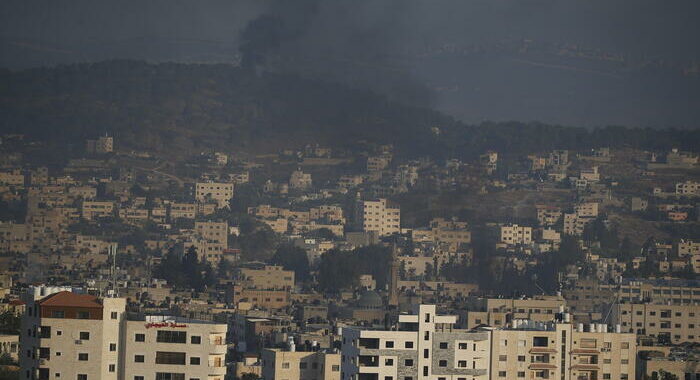 Almeno 4 palestinesi uccisi da Israele a Jenin