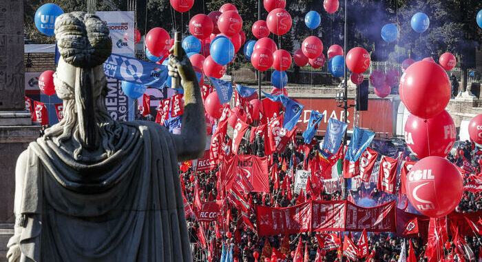 Assemblea Cgil, ‘mobilitazione fino a sciopero generale’