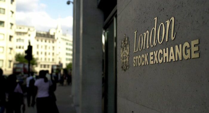 Borsa: in Europa i listini si rafforzano, Londra +0,2%