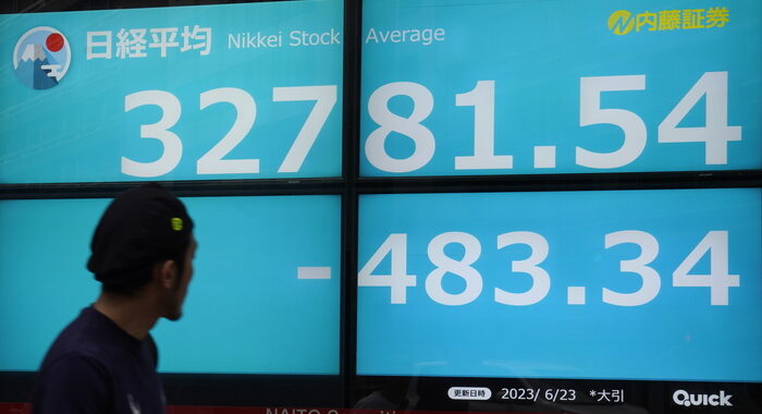 Borsa: Tokyo, chiusura in netto rialzo (+1,49%)