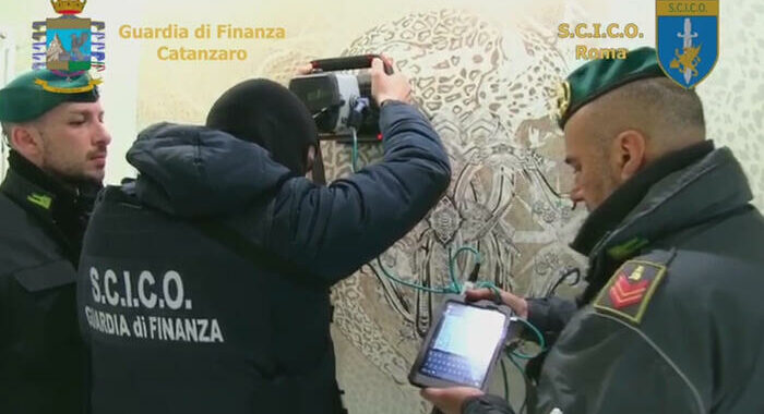 Controllo cosca ‘Ndrangheta su villaggi turistici, 4 fermi