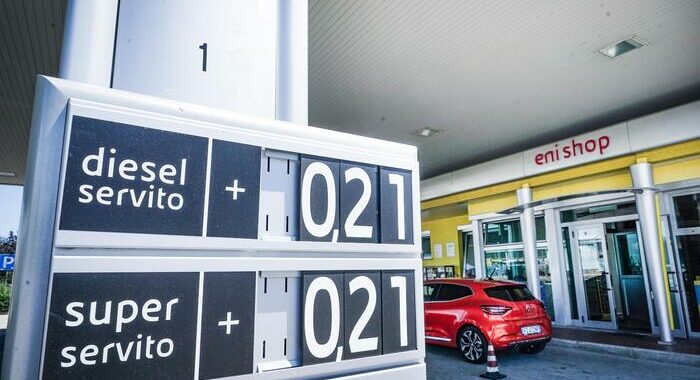 ++ Garante prezzi, non sono in corso speculazioni su benzina ++
