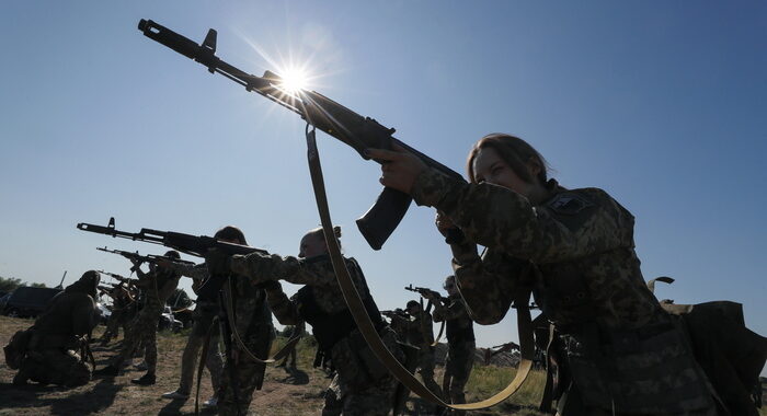 ‘Kiev ha perso 20% di armi nei primi giorni controffensiva’