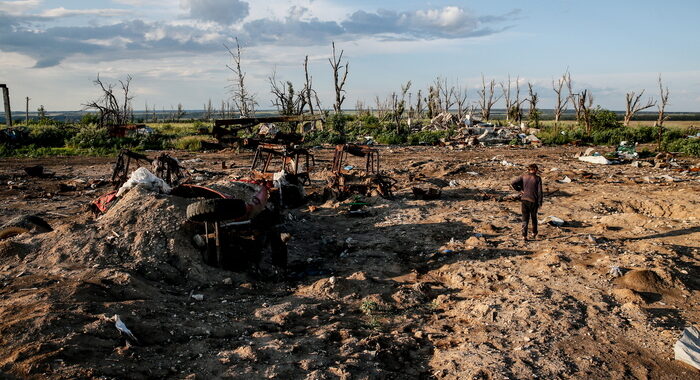 Mosca, ‘siamo avanzati di 1,5 chilometri nel Kharkiv’