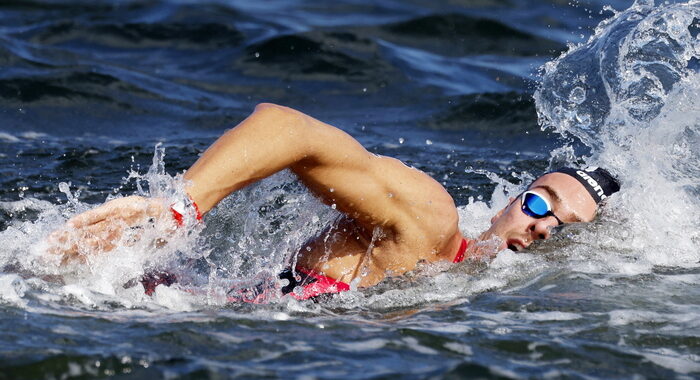 Nuoto, Paltrinieri argento e Acerenza bronzo nella 5 km