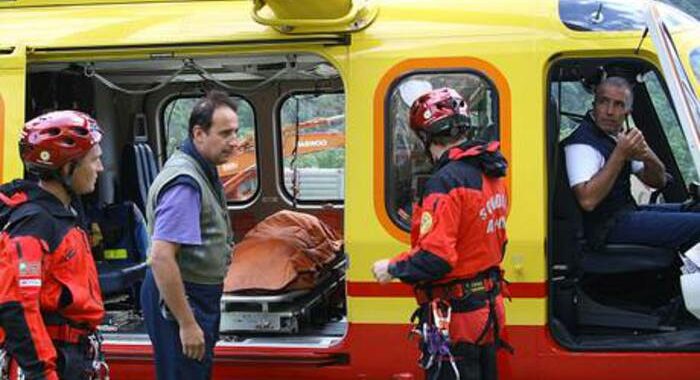 Precipita in un canalone, escursionista morto in Valtellina