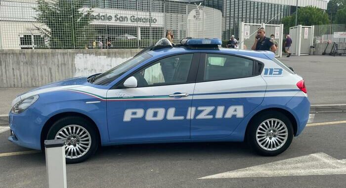 Ragazzo insultato e picchiato per colore pelle e disabilità