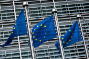 Ue, ‘nuovo quadro per flussi sicuri dei dati Ue negli Usa’