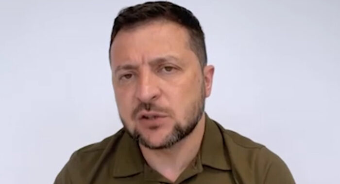 Zelensky contro la Nato, ‘assurdi i rinvii sull’Ucraina’