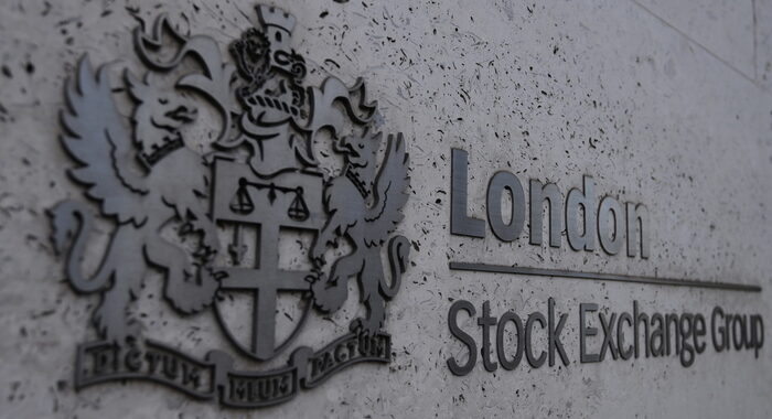 Borsa: l’Europa parte debole, Londra -0,7%