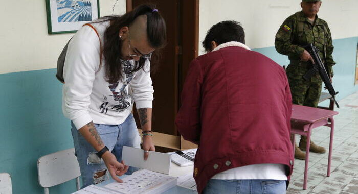 Consiglio elettorale Ecuador, cyber-attacchi contro voto estero