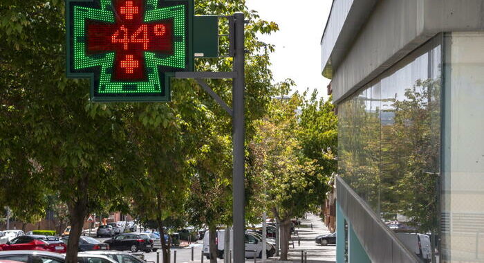 ++ È allarme ondate di calore, sarà bollino rosso in 17 città ++