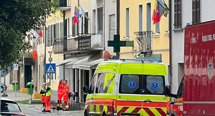 Ex militare asserragliato in casa, ‘ha molti fucili’