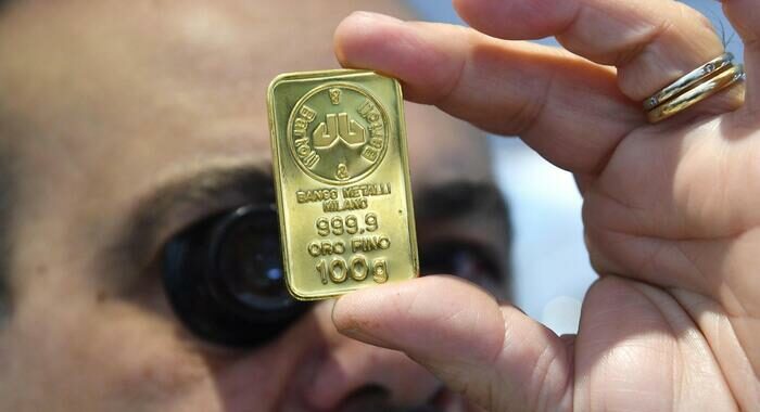 L’oro è stabile a 1.934 dollari l’oncia