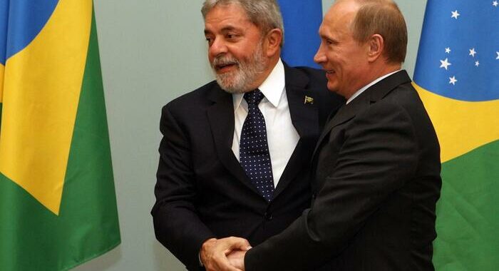 Lula, volevo Putin al vertice dei Brics per parlargli di pace