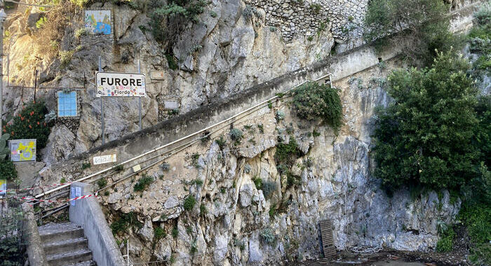 Scontro tra imbarcazioni, turista inglese morta in Campania