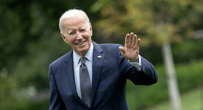 Biden: probabile nuovo scontro con Trump in 2024, posso batterlo