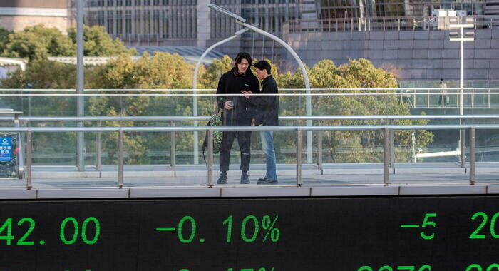 Borsa: Shanghai apre a +0,34%, Shenzhen a +0,26%