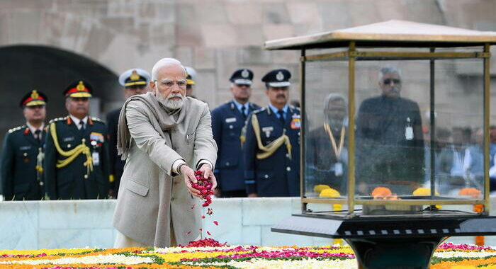 G20, i leader in raccoglimento al memoriale di Gandhi