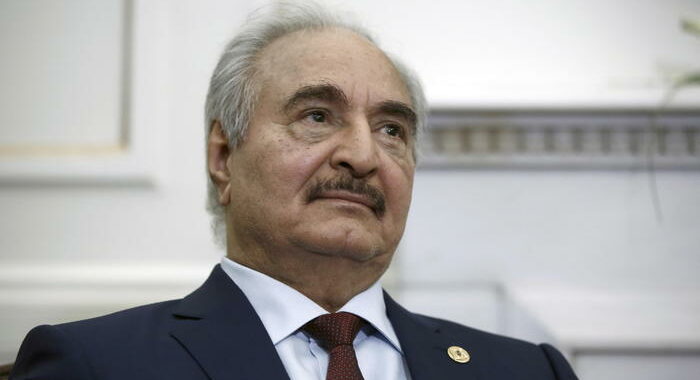 Il generale libico Khalifa Haftar in visita a Mosca