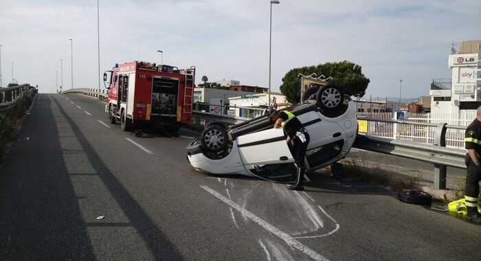 Incidente stradale a Cagliari, muoiono quattro giovani