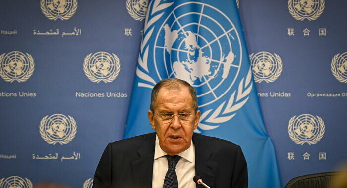 Lavrov, ‘pronti a negoziare ma nessun cessate il fuoco’