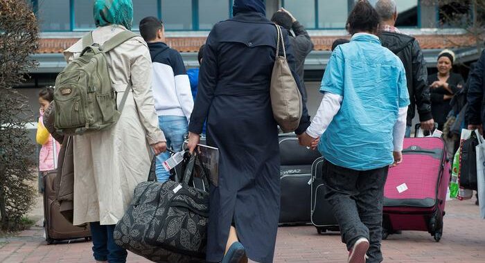 Migranti, aumentano in Europa le richieste d’asilo, +28% rispetto al 2022